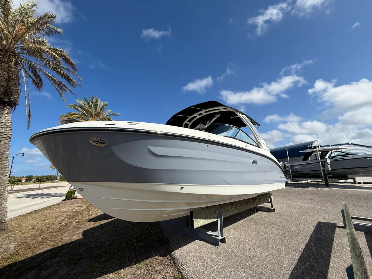 2026 Sea Ray SDX 250 Outboard 25.0 feet, Venice, Florida #2
