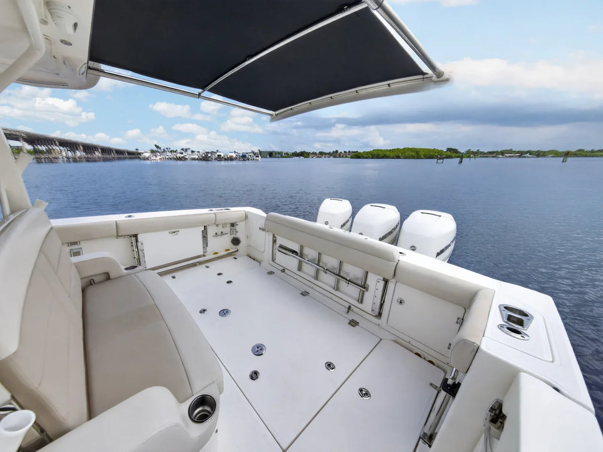 2018 Boston Whaler 380 OUTRAGE 38.0 feet, Stuart, Florida #38