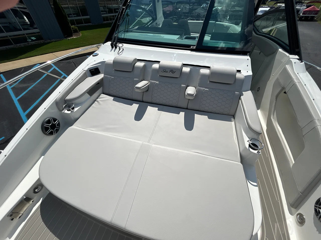 2027 Sea Ray Sundancer 320 32.0 feet, Greenville, SC #44