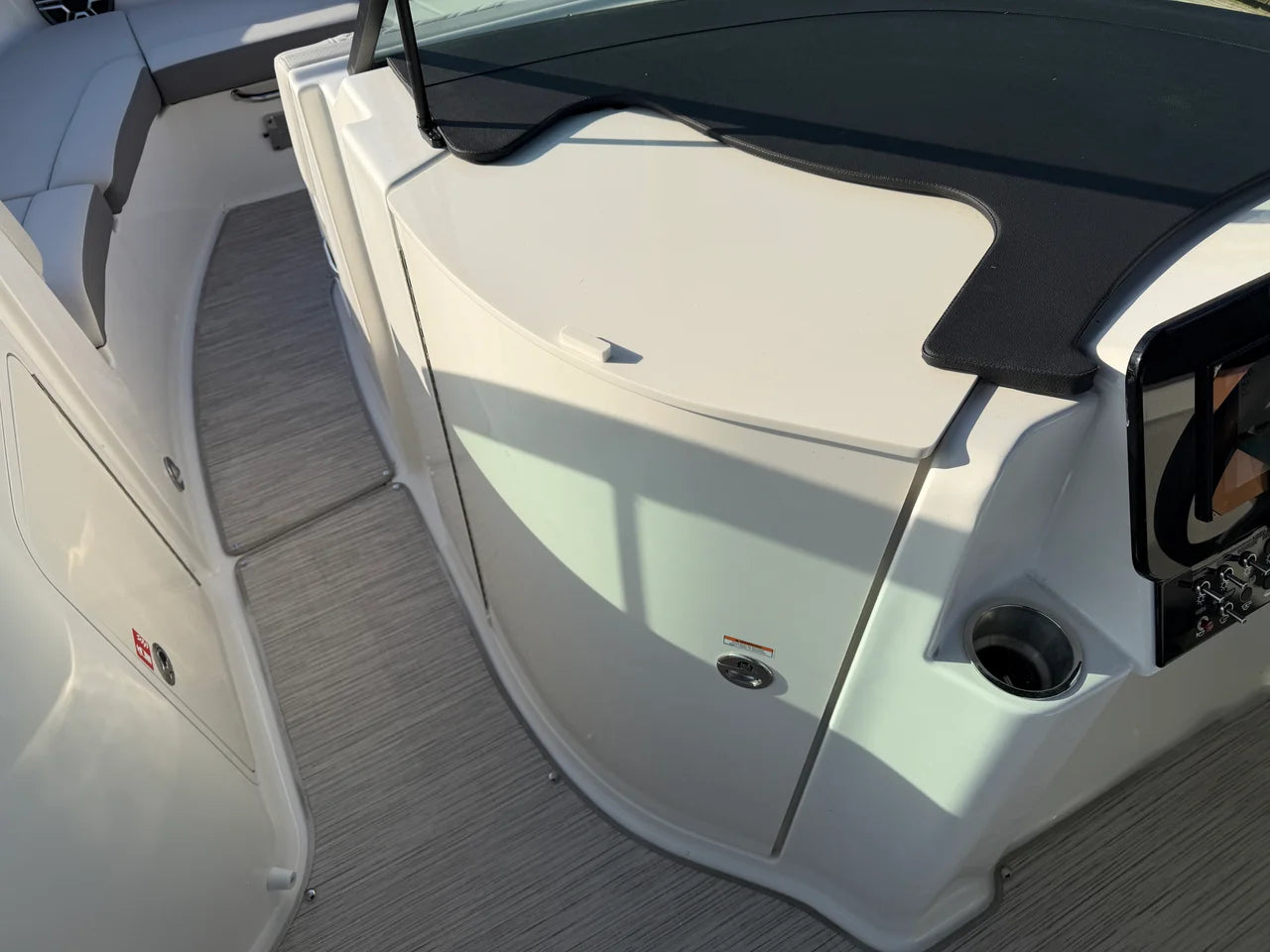 2026 Sea Ray SDX 230 Outboard 23.0 feet, Grasonville, MD #20