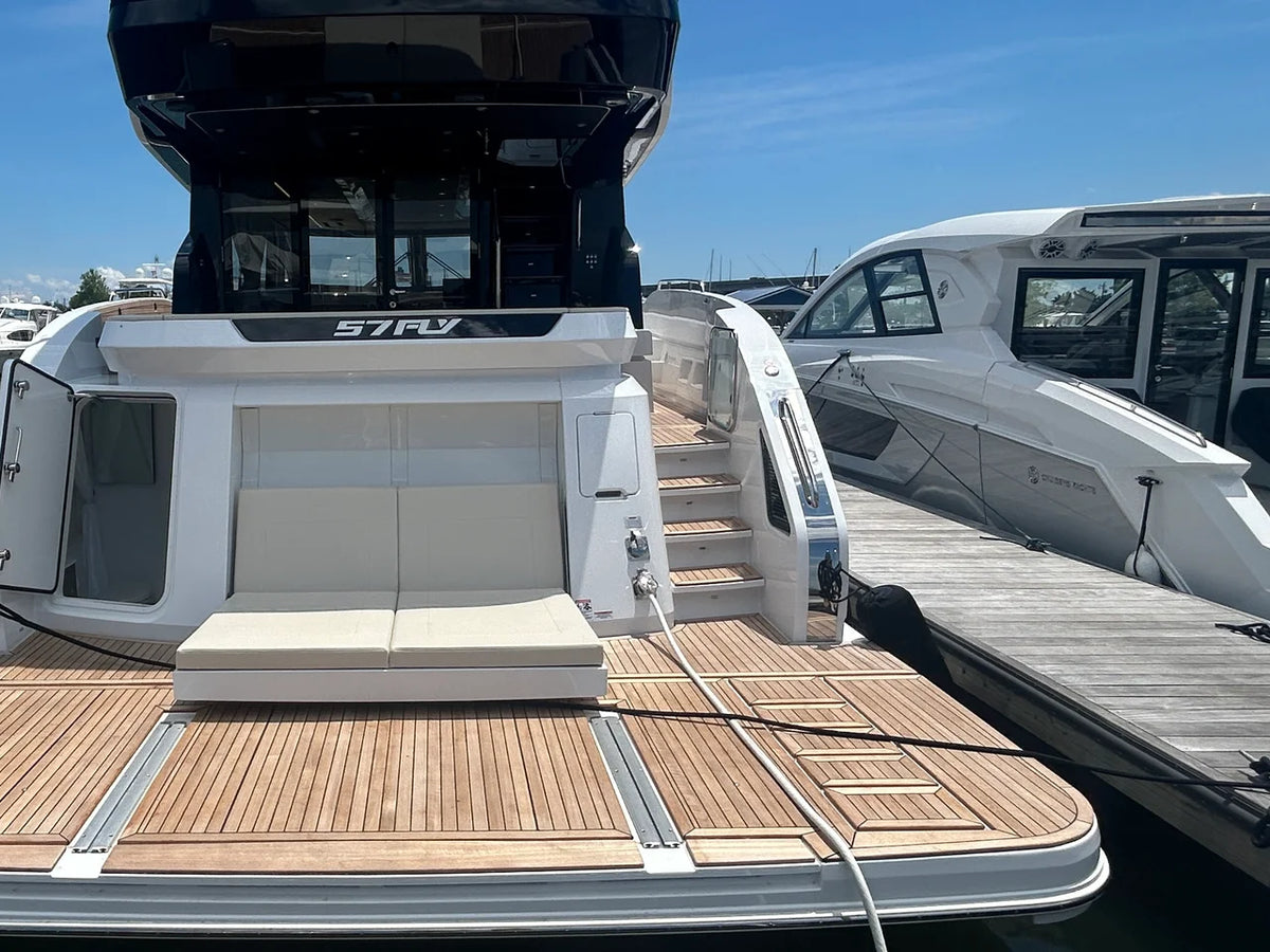 2026 Cruisers Yachts 57 FLY 57.0 feet, Grasonville, MD #10