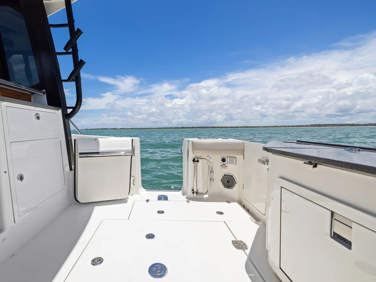 2025 Boston Whaler 365 CONQUEST 36.0 feet, Naples, Florida #48