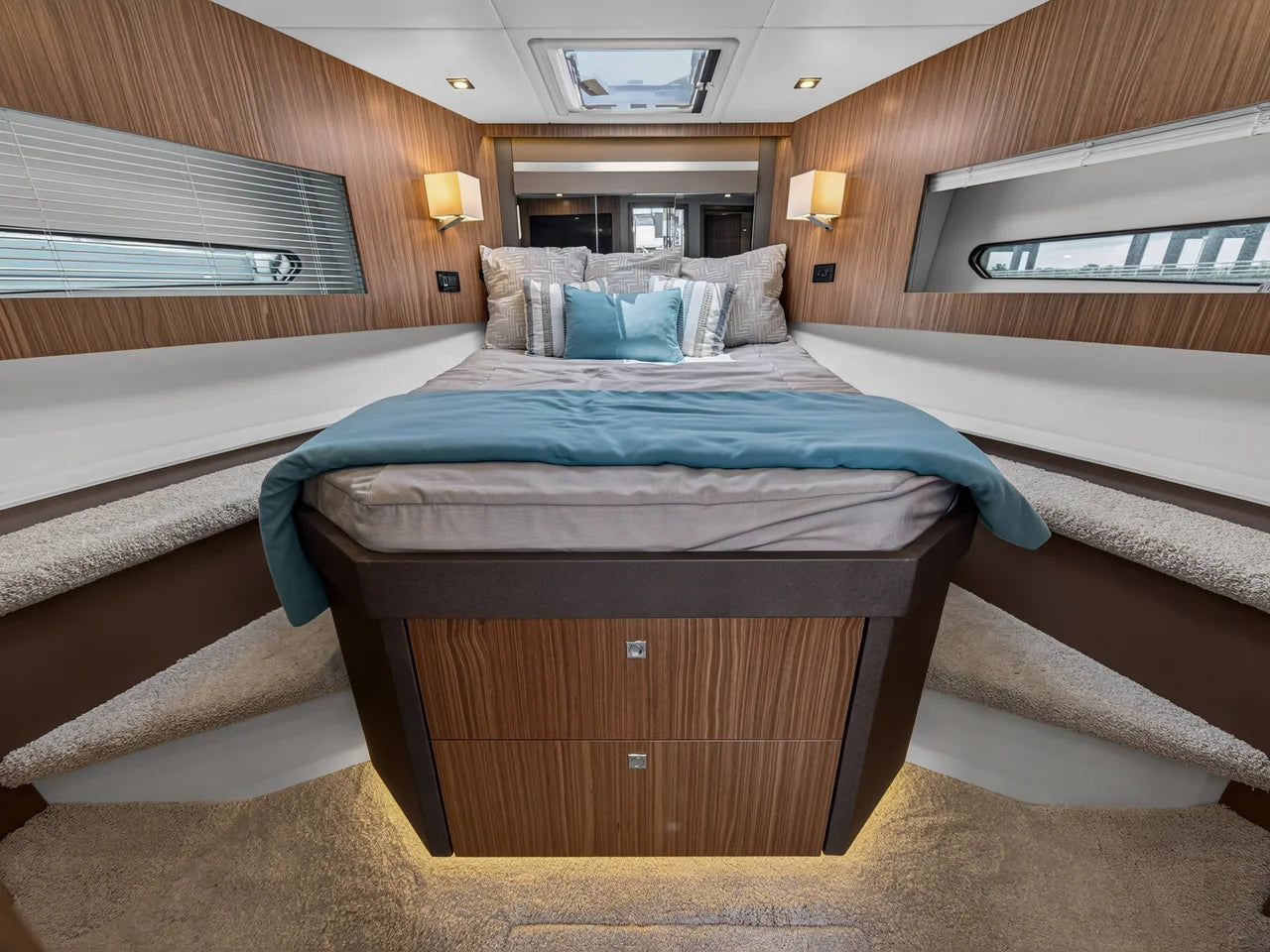2026 Cruisers Yachts 46 Cantius 46.0 feet, Stuart, Florida #44