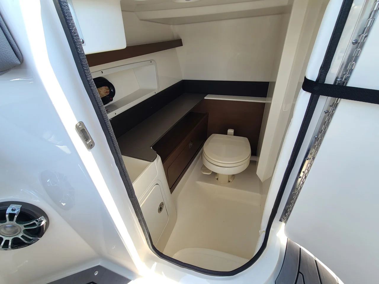 2021 Sea Ray 290 SDX OB 29.0 feet, Stuart, Florida #11