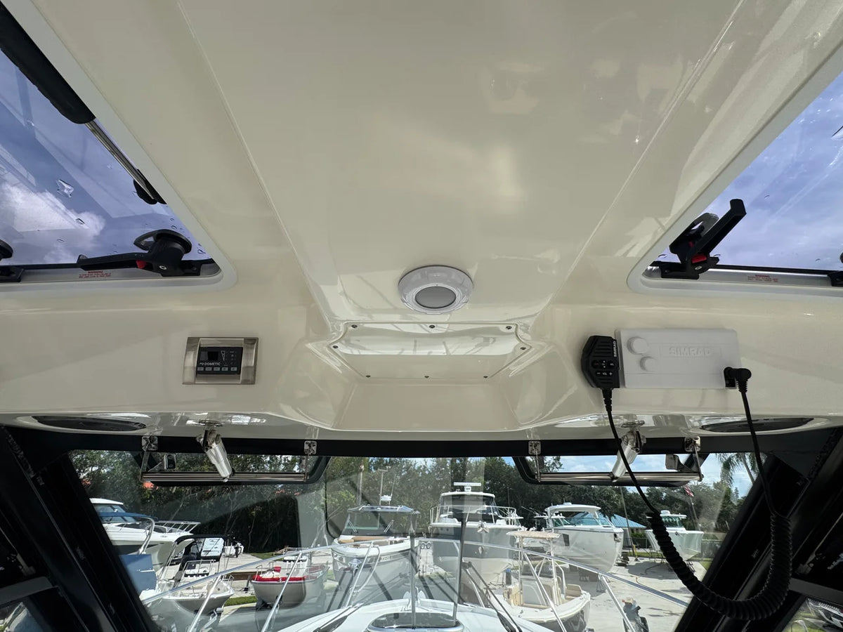 2026 Boston Whaler 325 CONQUEST 32.0 feet, Stuart, Florida #44