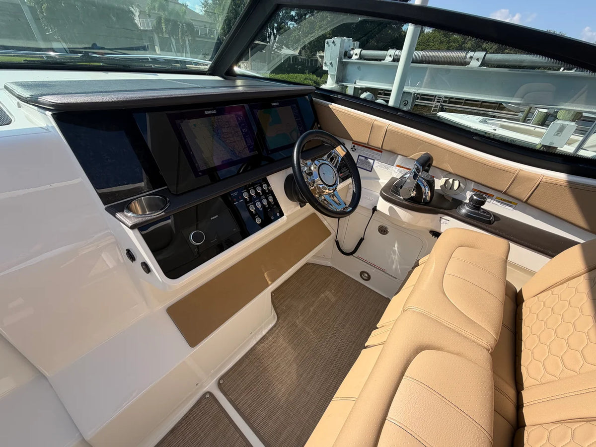 2021 Sea Ray SUNDANCER 320 OUTBOARD 32.0 feet, St. Petersburg, FL #19