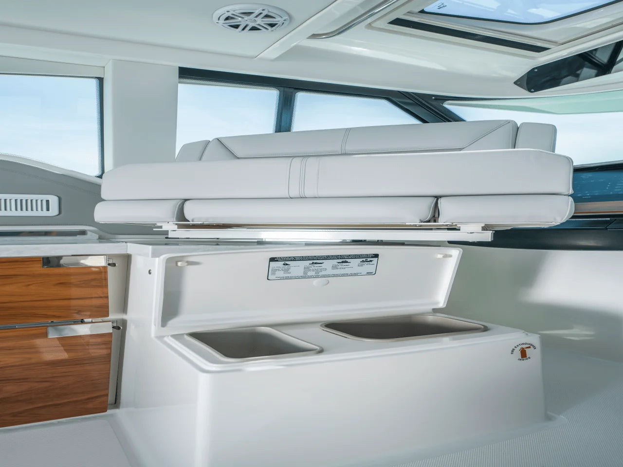 2025 Tiara Yachts LE 43 43.0 feet, Inuvik, Northwest Territories #43