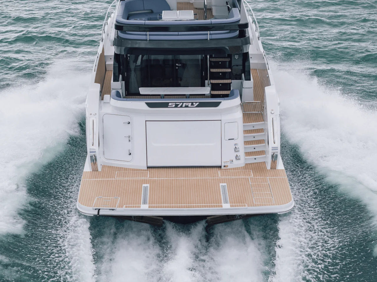 2027 Cruisers Yachts 57 FLY 57.0 feet, Naples, Florida #8
