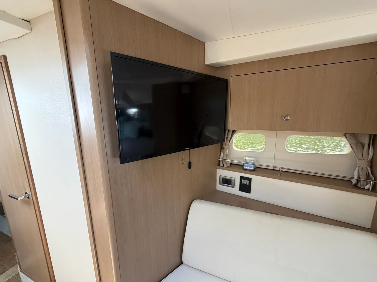 2019 Sea Ray Sundancer 350 Coupe 35.0 feet, Pensacola, Florida #31