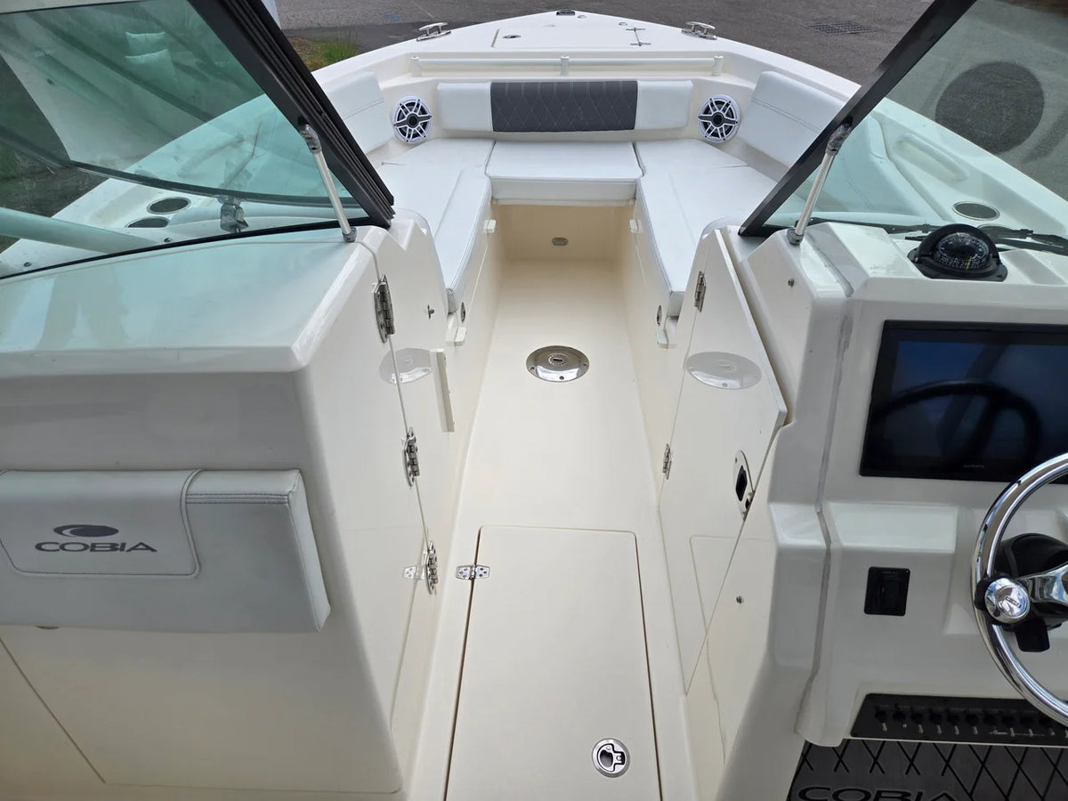 2023 Cobia 240 DUAL CONSOLE 24.0 feet, Charleston, SC #16