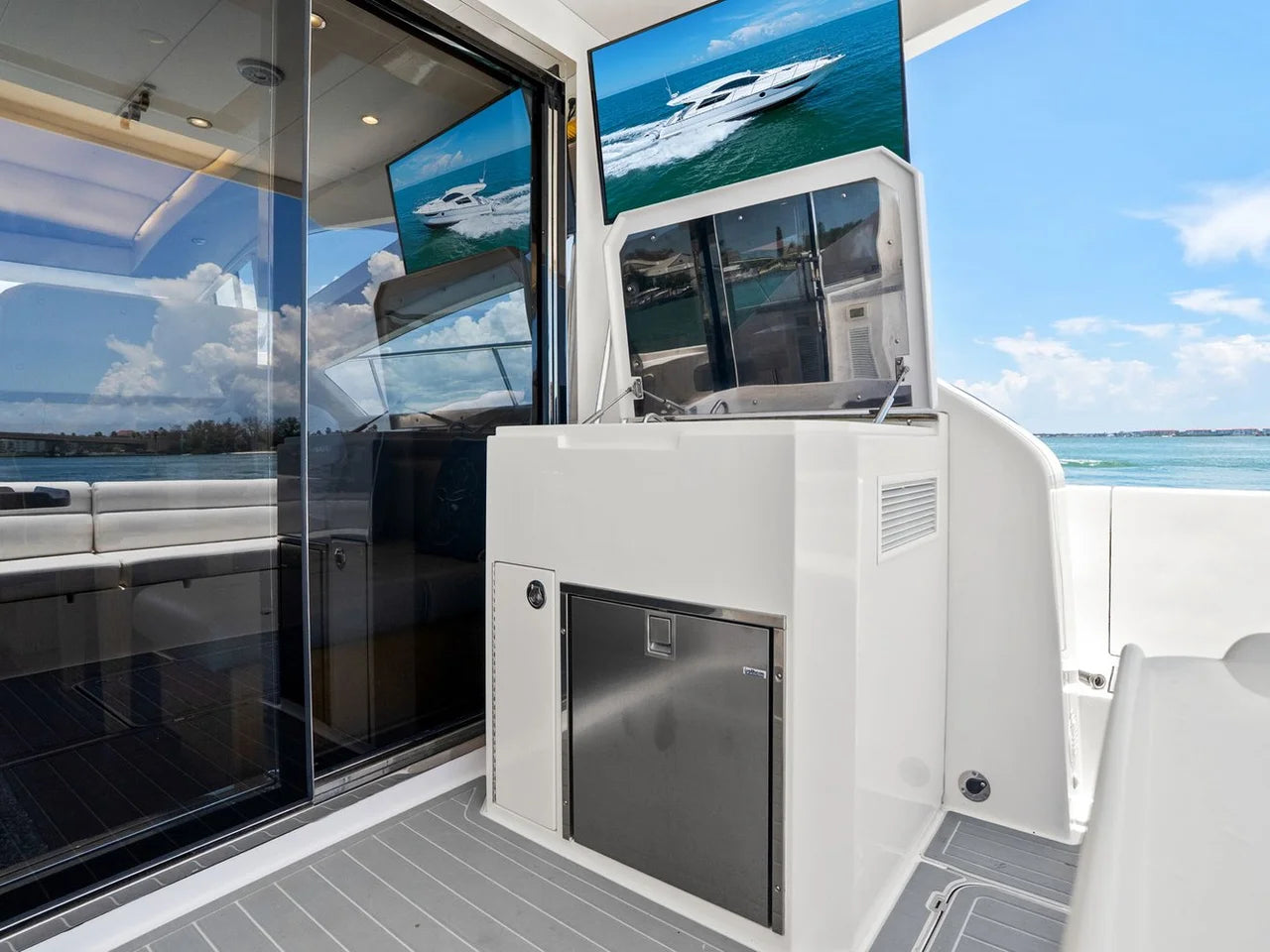 2018 Mares 47 OUTBOARD EXPRESS CATAMARAN 47.0 feet, St Petersburg, FL #37