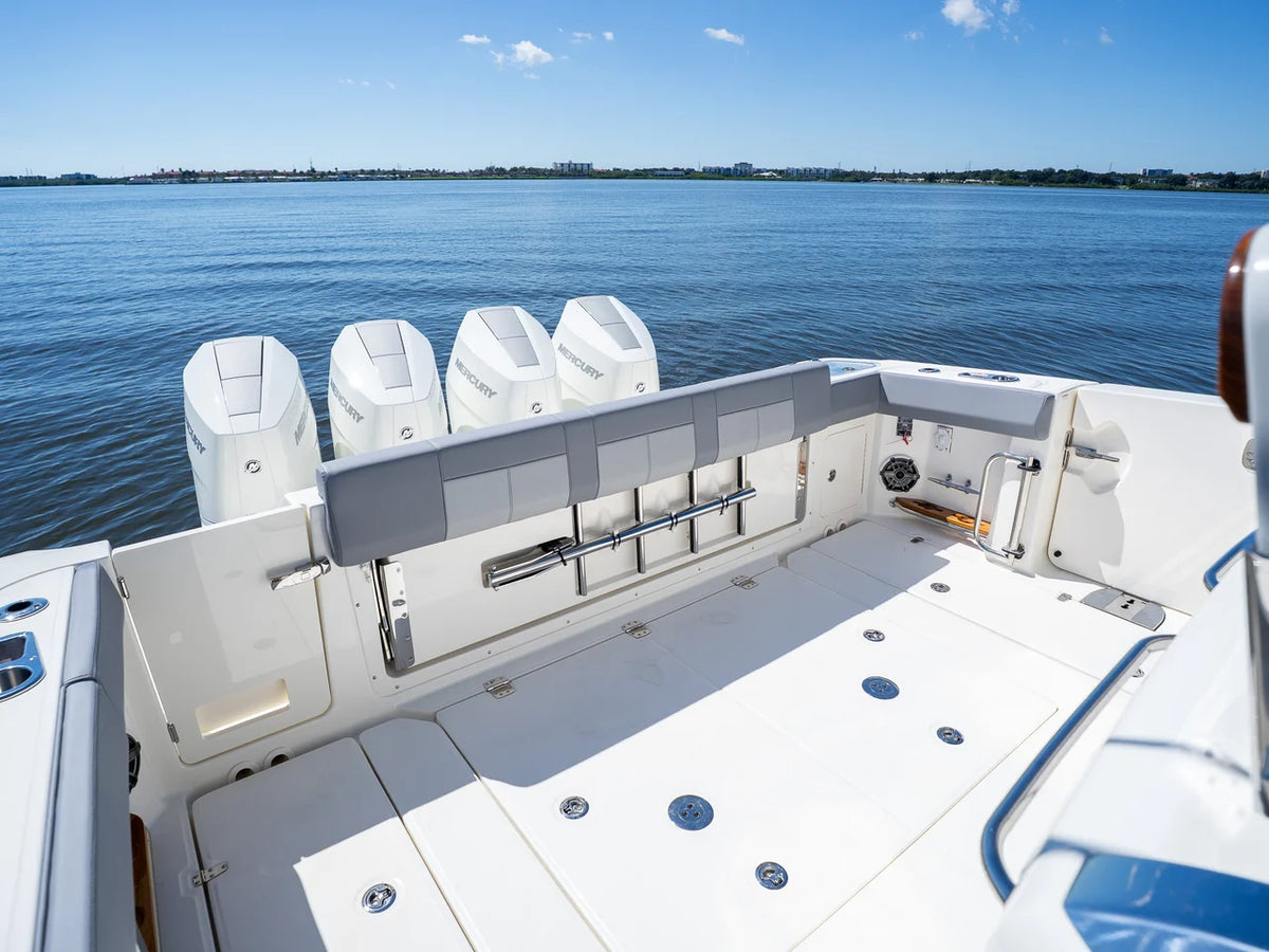 2027 Boston Whaler 420 Outrage 42.0 feet, Clearwater, Florida #15