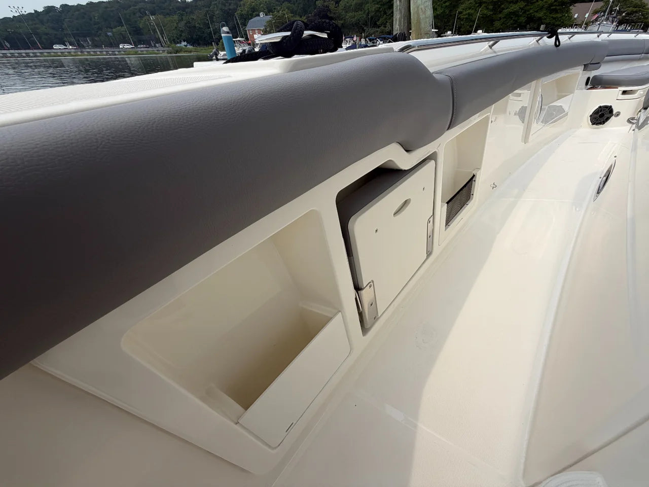 2024 Boston Whaler 380 Outrage 38.0 feet, Huntington, NY #22