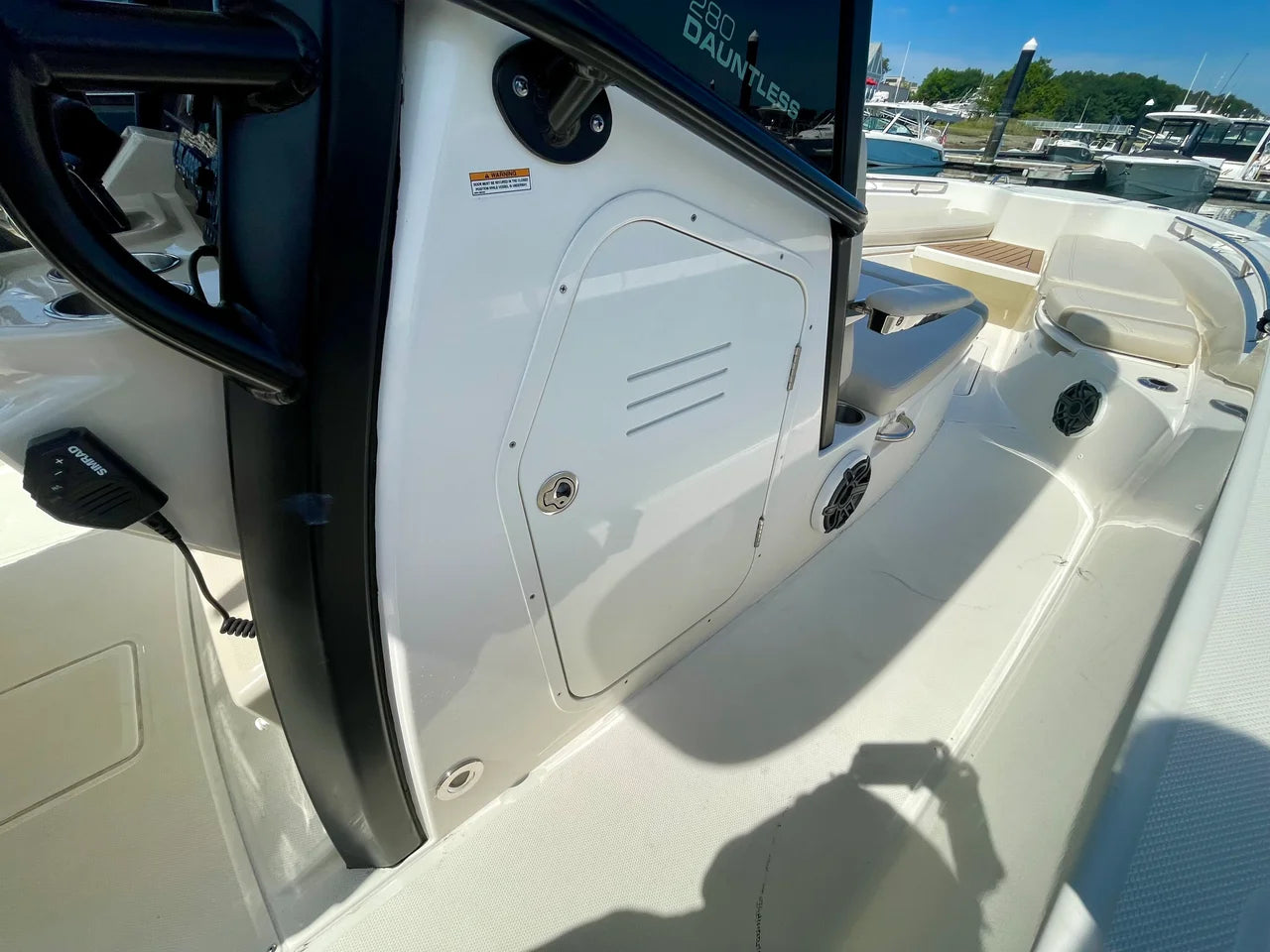 2023 Boston Whaler 280 DAUNTLESS 28.0 feet, Quincy, MA #16