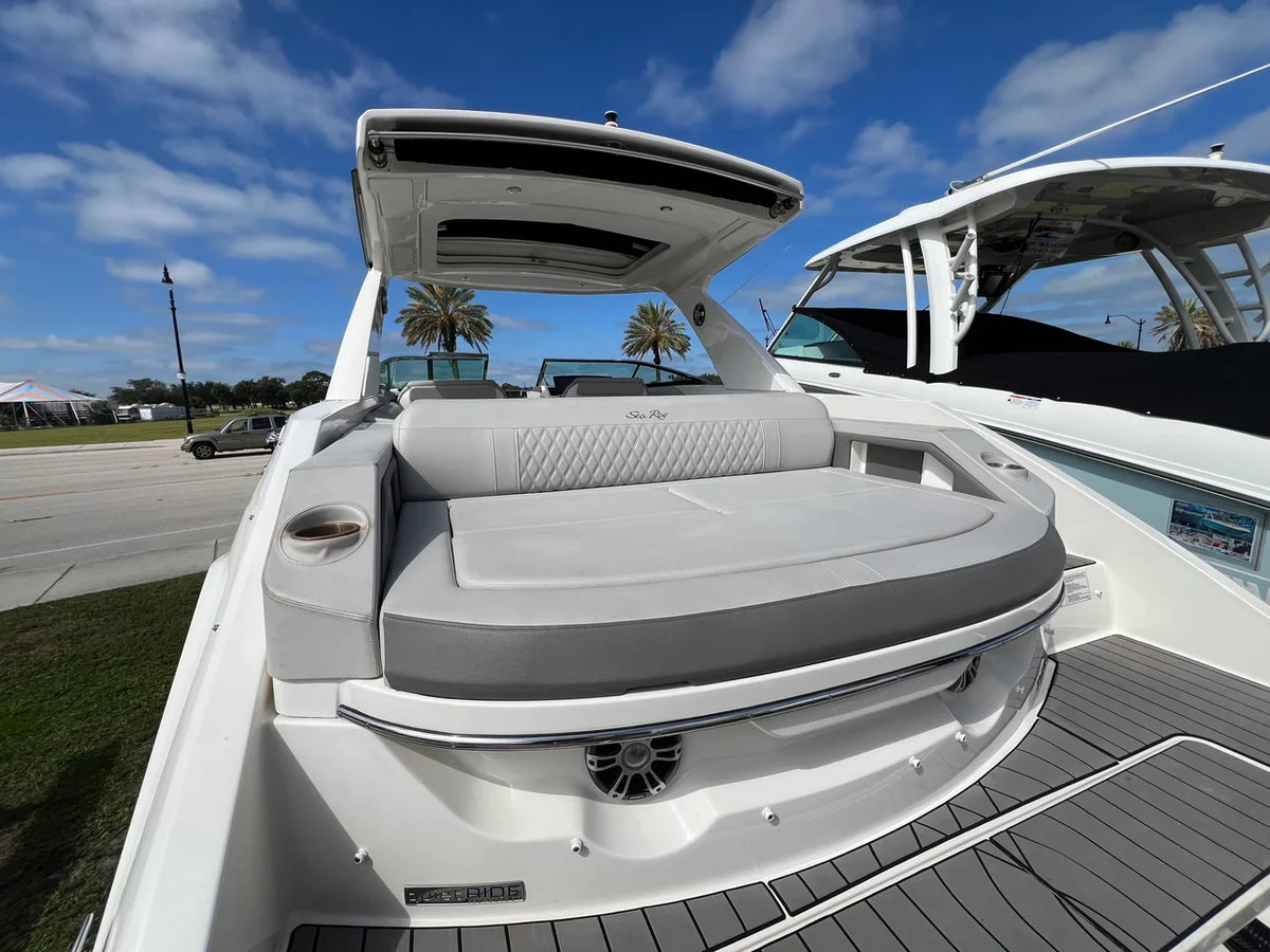 2023 Sea Ray SLX 310 Outboard 31.0 feet, Venice, Florida #8