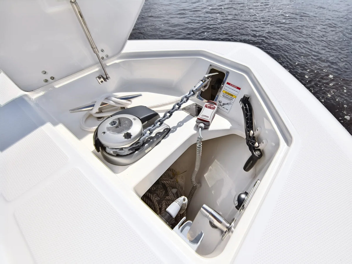 2025 Boston Whaler 350 REALM 35.0 feet, Stuart, Florida #32