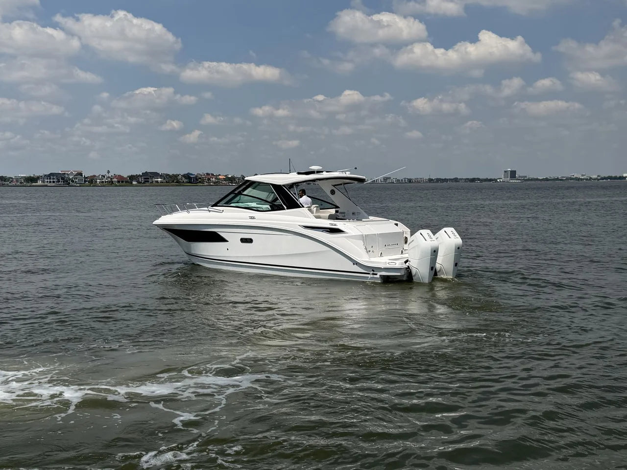 2026 Sea Ray Sundancer 320 Outboard 32.0 feet, Seabrook, TX #12