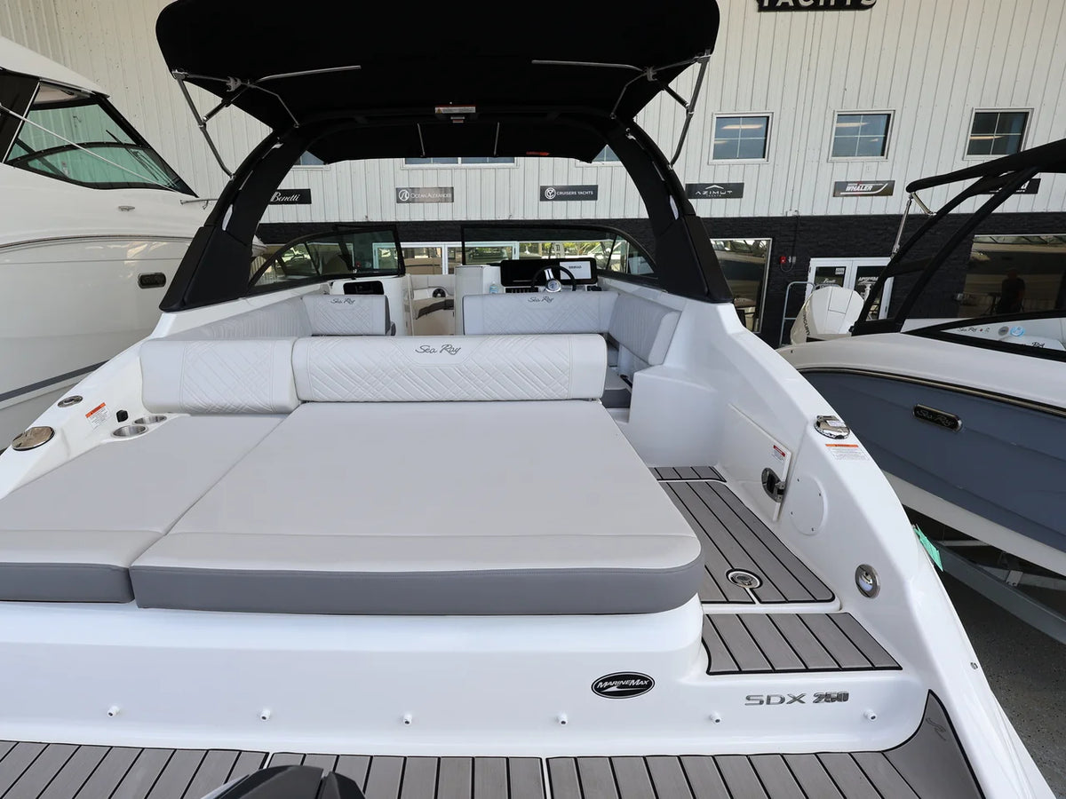 2026 Sea Ray SDX 250 Outboard 25.0 feet, Naples, Florida #8