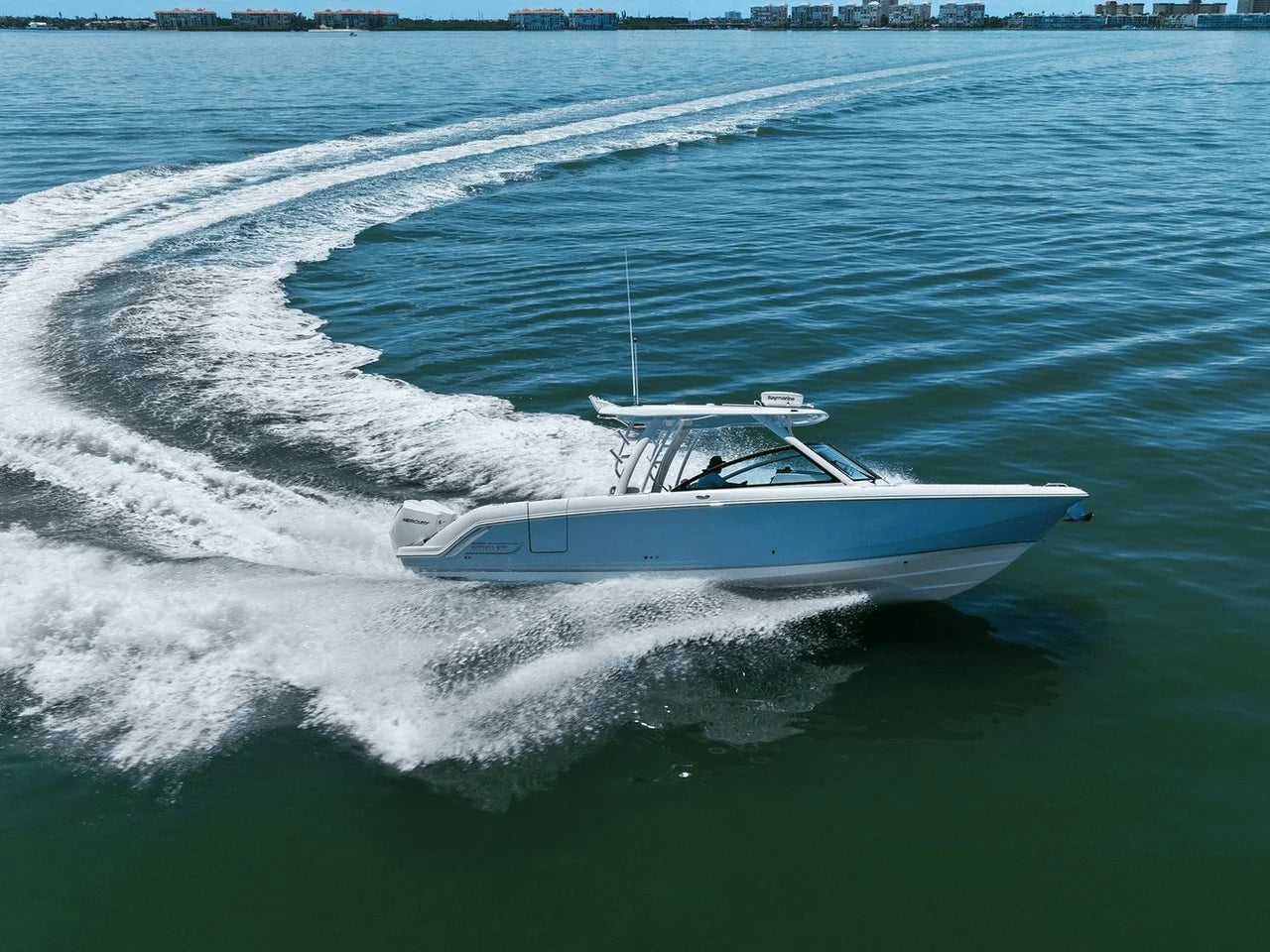 2020 Boston Whaler 320 VANTAGE 33.0 feet, St Petersburg, FL #15