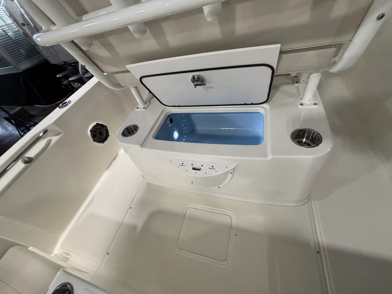 2026 Boston Whaler 220 Dauntless 22.0 feet, Clearwater, Florida #13