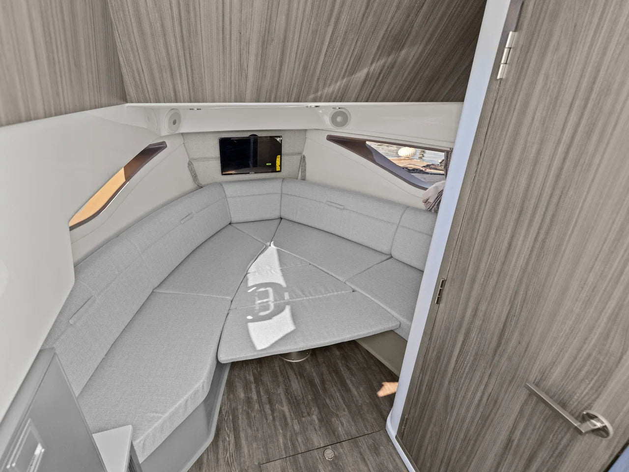2027 Sea Ray Sundancer 320 Outboard 32.0 feet, Quincy, MA #22