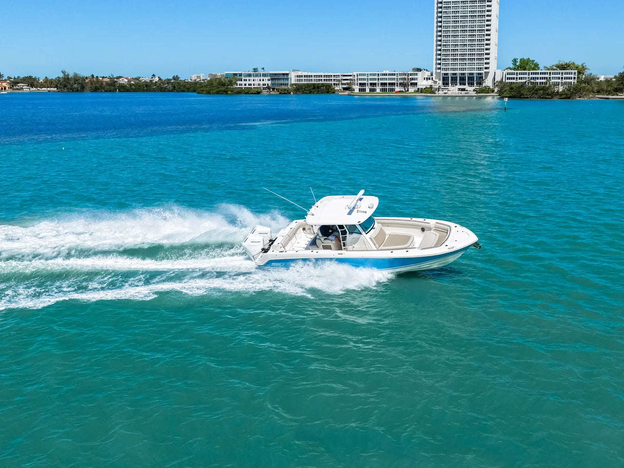 2026 Boston Whaler 330 Outrage 33.0 feet, Sarasota, FL #33