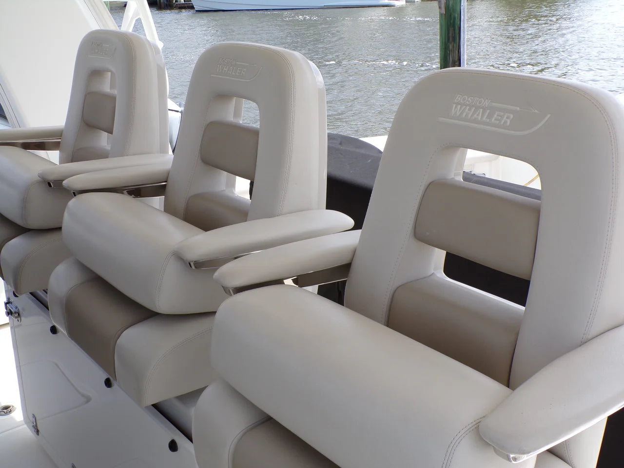 2018 Boston Whaler 420 OUTRAGE 42.0 feet, Naples, FL #26