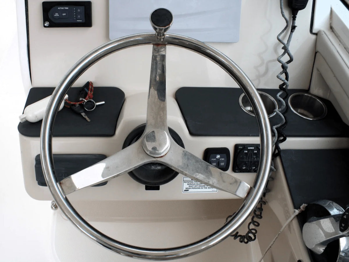 2017 Boston Whaler 320 VANTAGE 32.0 feet, Marathon, FL #50