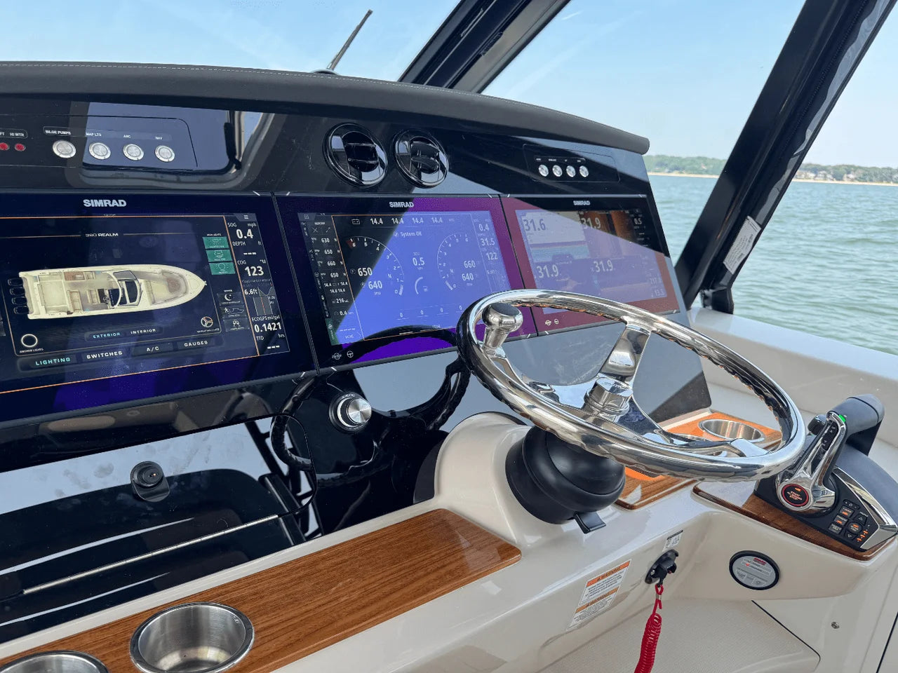 2025 Boston Whaler 380 Realm 38.0 feet, Huntington, NY #35