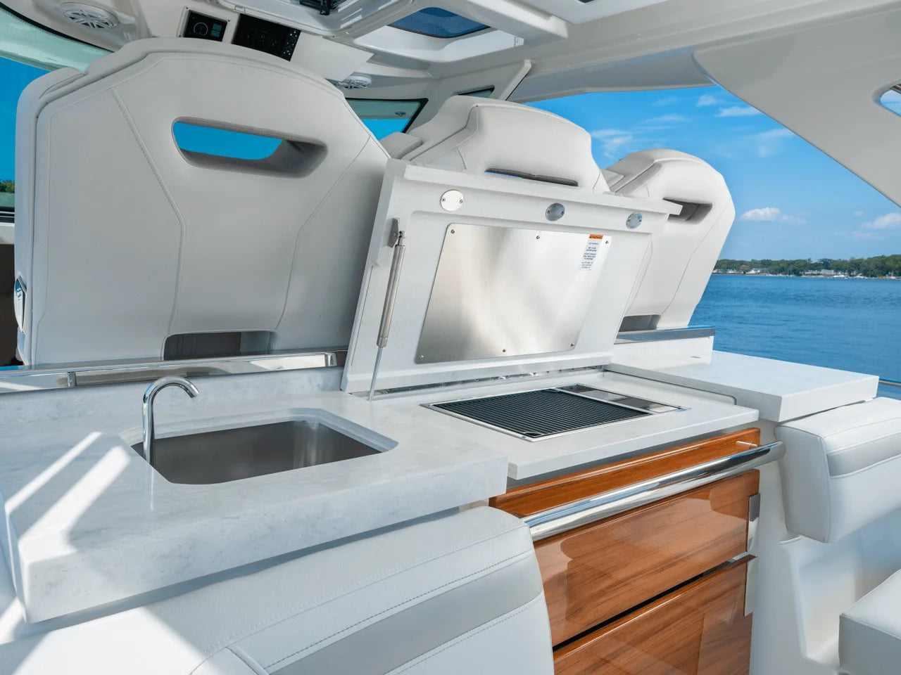 2025 Tiara Yachts LS 38 38.0 feet, Inuvik, Northwest Territories #22