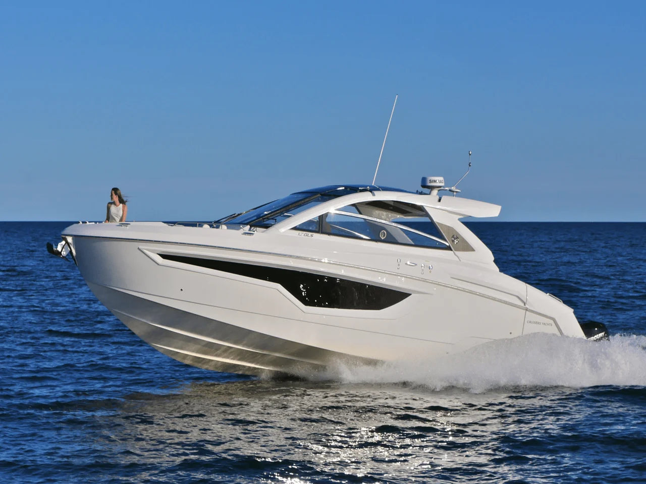 2026 Cruisers Yachts 42 GLS Outboard 42.0 feet, Inuvik, Northwest Territories #2