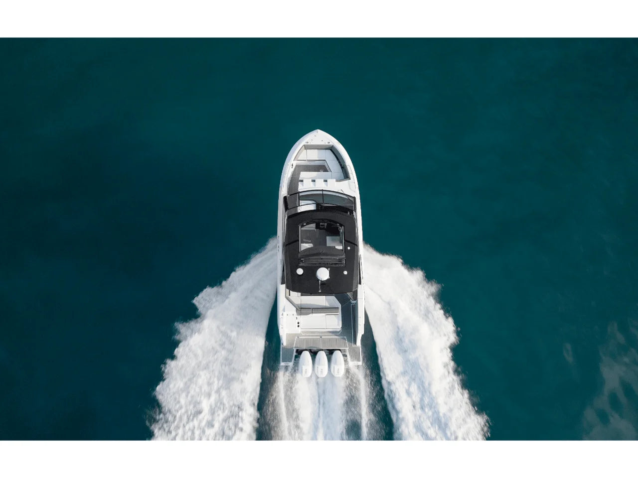 2026 Cruisers Yachts 38 GLS Outboard 38.0 feet, Inuvik, Northwest Territories #22