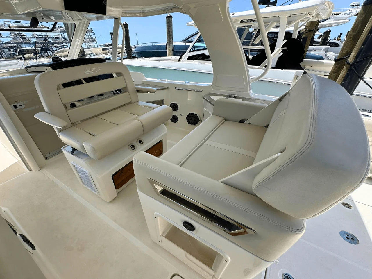 2023 Boston Whaler 350 REALM 35.0 feet, Sarasota, Florida #14