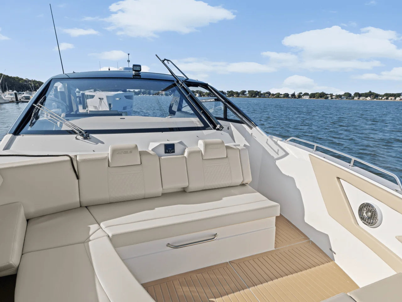 2025 Cruisers Yachts 42 GLS Outboard 42.0 feet, Quincy, MA #33