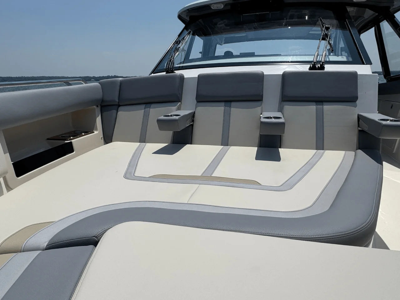 2025 Boston Whaler 380 Realm 38.0 feet, Huntington, NY #75