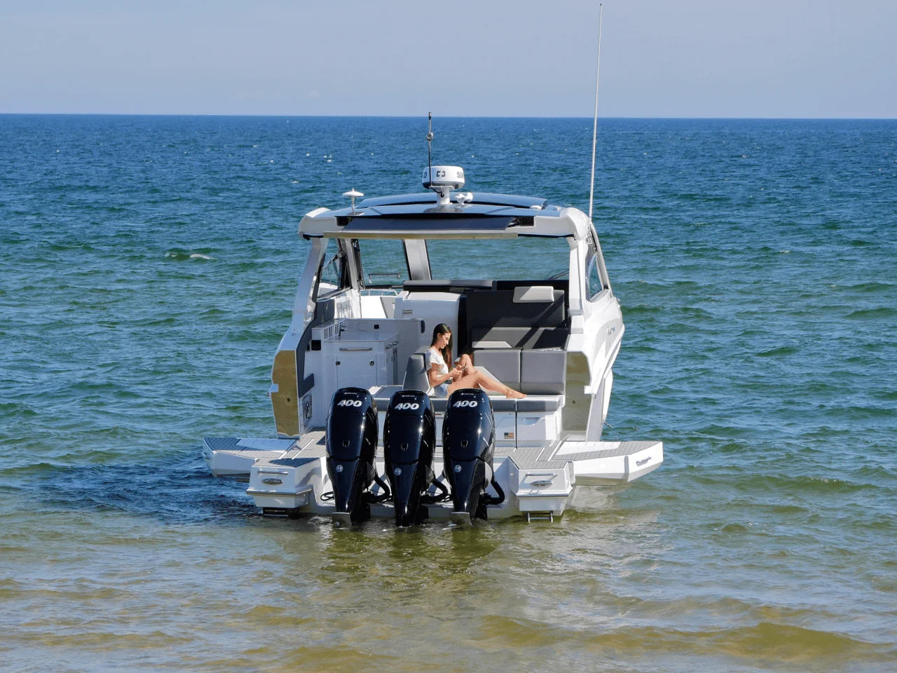 2026 Cruisers Yachts 42 GLS Outboard 42.0 feet, Inuvik, Northwest Territories #18