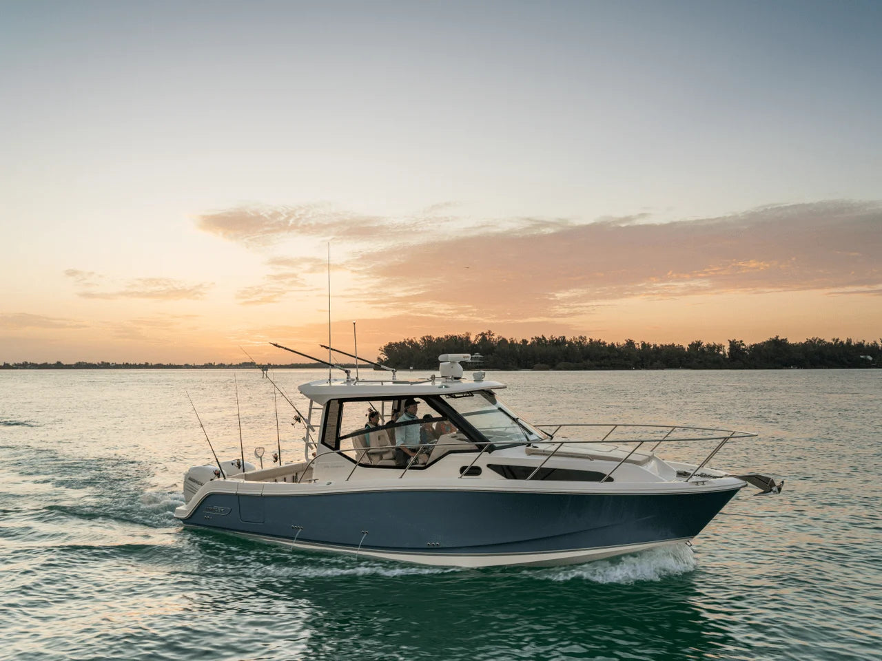2027 Boston Whaler 325 Conquest 32.0 feet, Norwalk, Connecticut #6