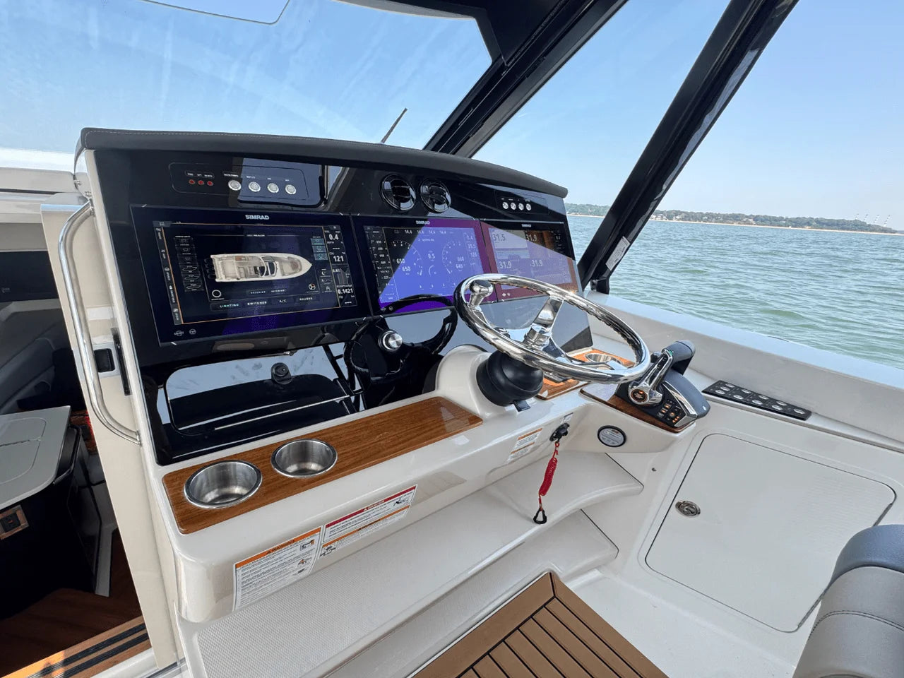 2025 Boston Whaler 380 Realm 38.0 feet, Huntington, NY #34