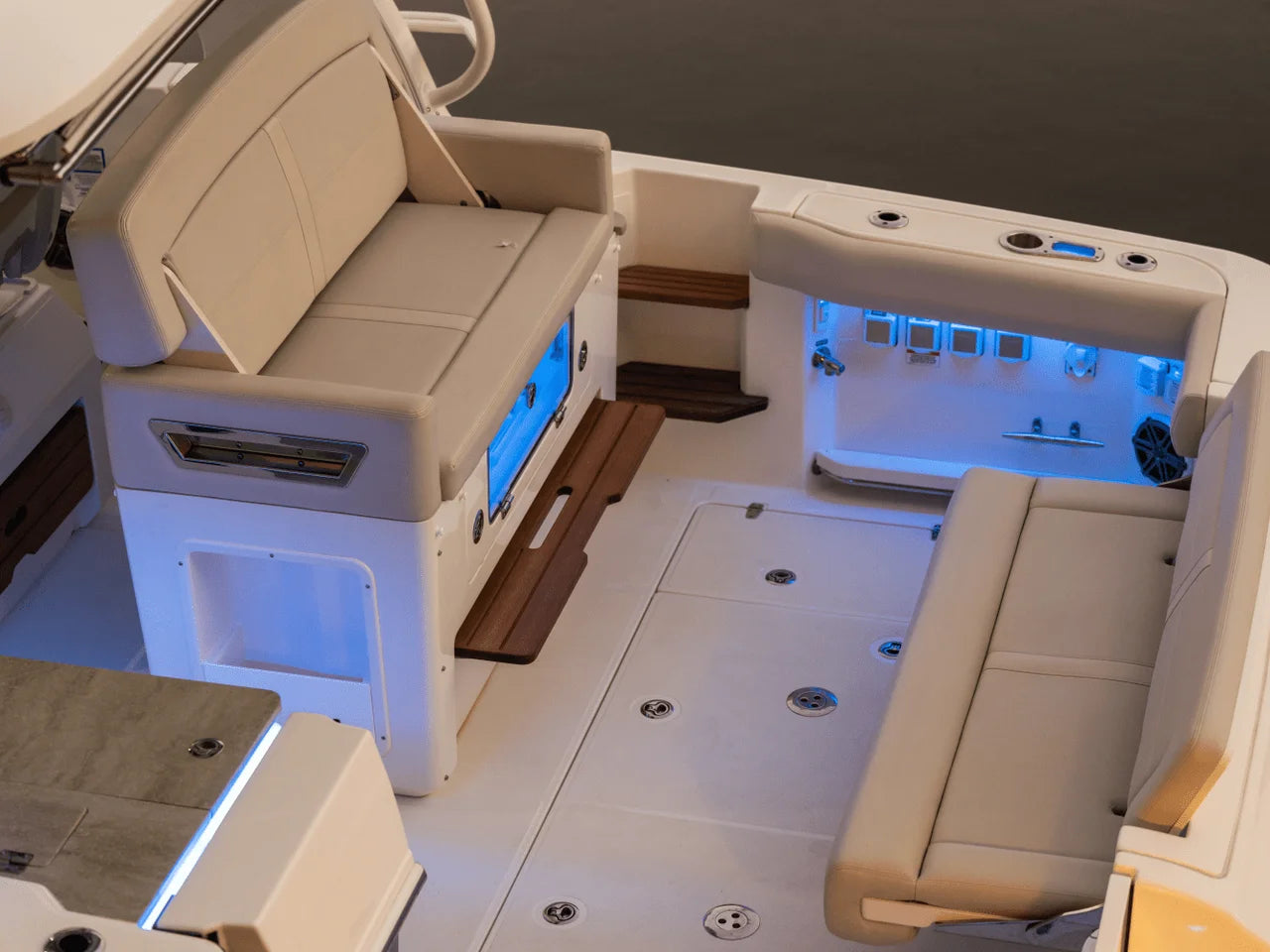 2027 Boston Whaler 380 Realm 38.0 feet, Naples, Florida #64