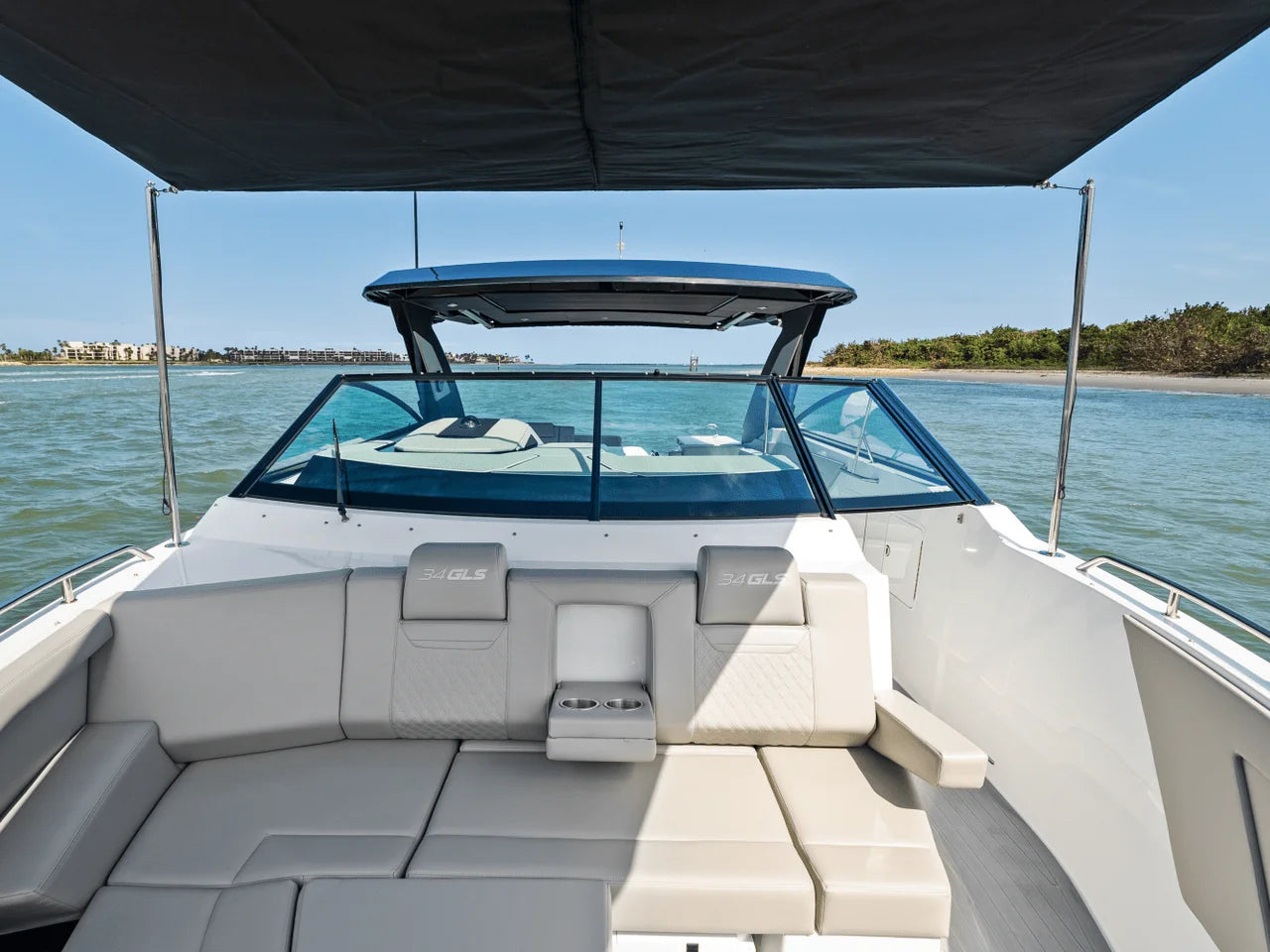 2026 Cruisers Yachts 34 GLS Outboard 35.0 feet, Inuvik, Northwest Territories #23
