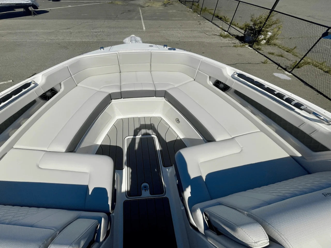 2026 Sea Ray SLX 310 Outboard 31.0 feet, Danvers, Massachusetts #22
