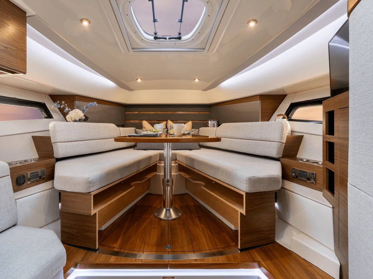 2026 Boston Whaler 365 Conquest 36.0 feet, Inuvik, Northwest Territories #95