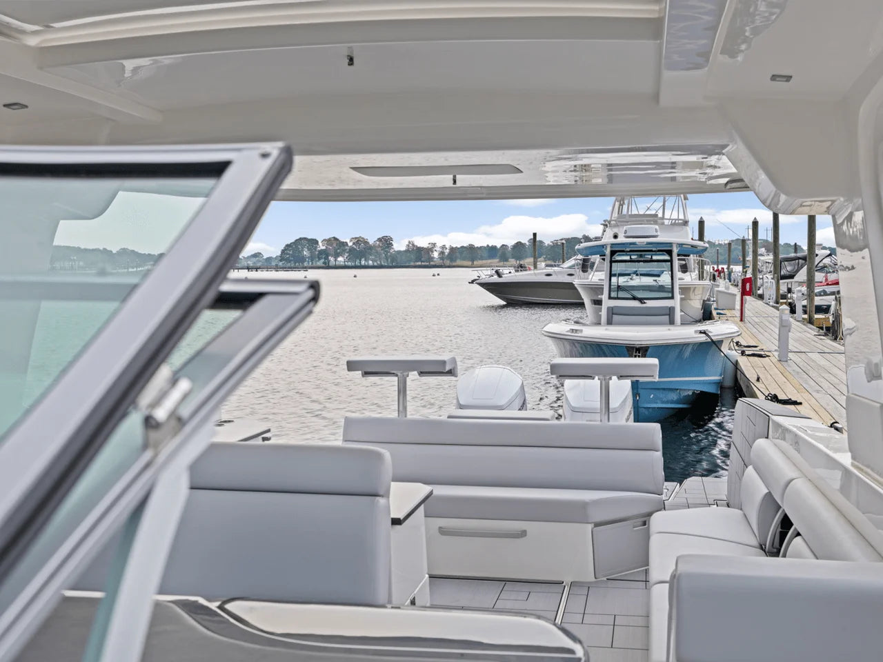 2023 Aviara AV40 Outboard 40.0 feet, Danvers, Massachusetts #23