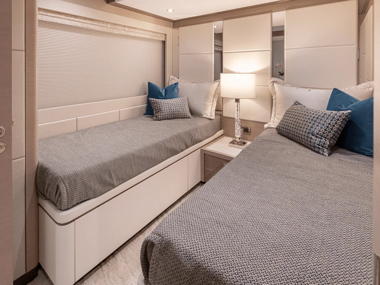 2025 Ocean Alexander 27R 88.0 feet, Pompano Beach, FL #81