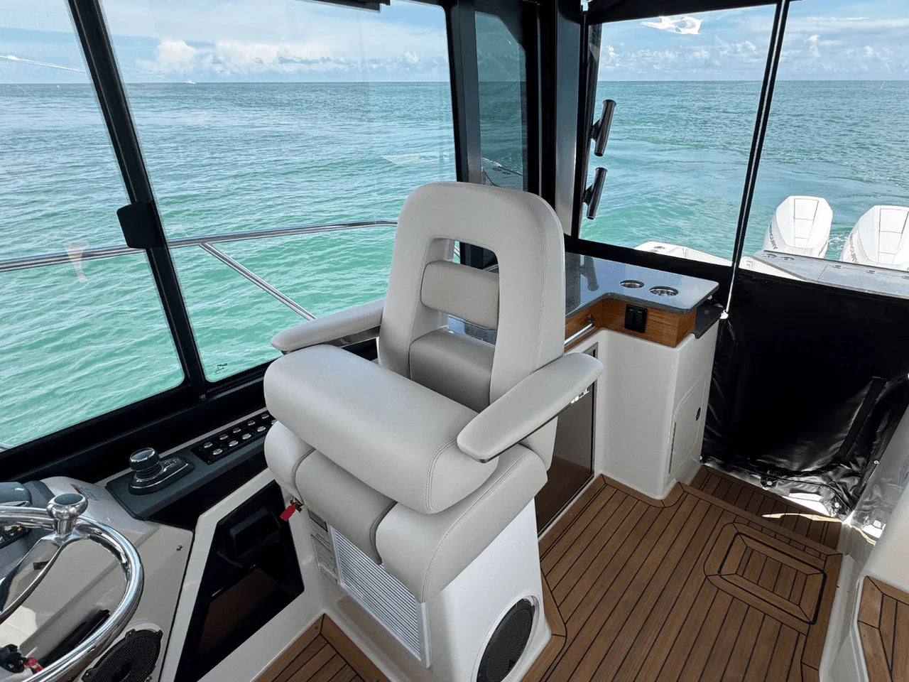 2026 Boston Whaler 365 Conquest 36.0 feet, Jupiter, Florida #25