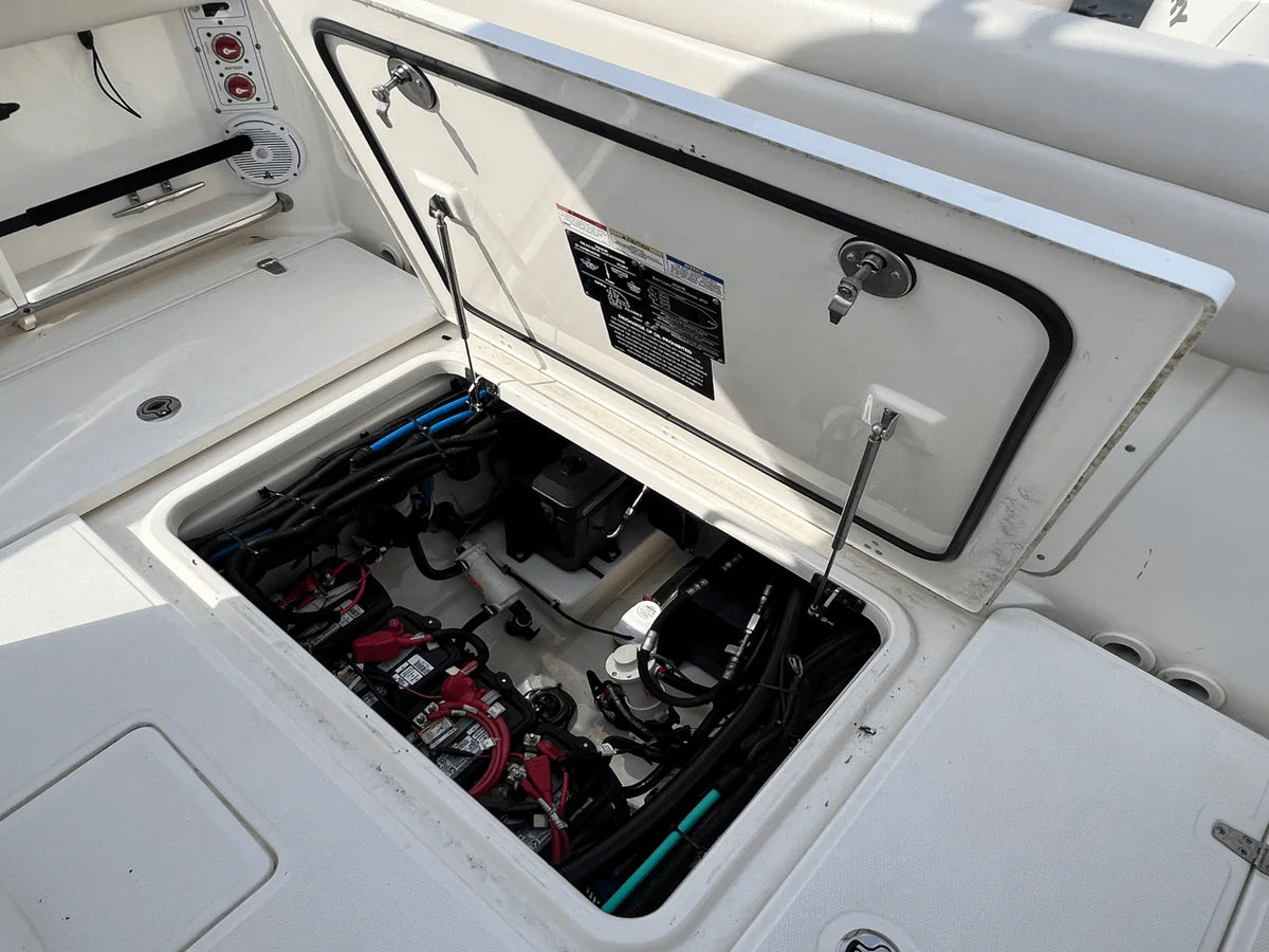 2019 Boston Whaler 280 OUTRAGE 28.0 feet, Stuart, Florida #47