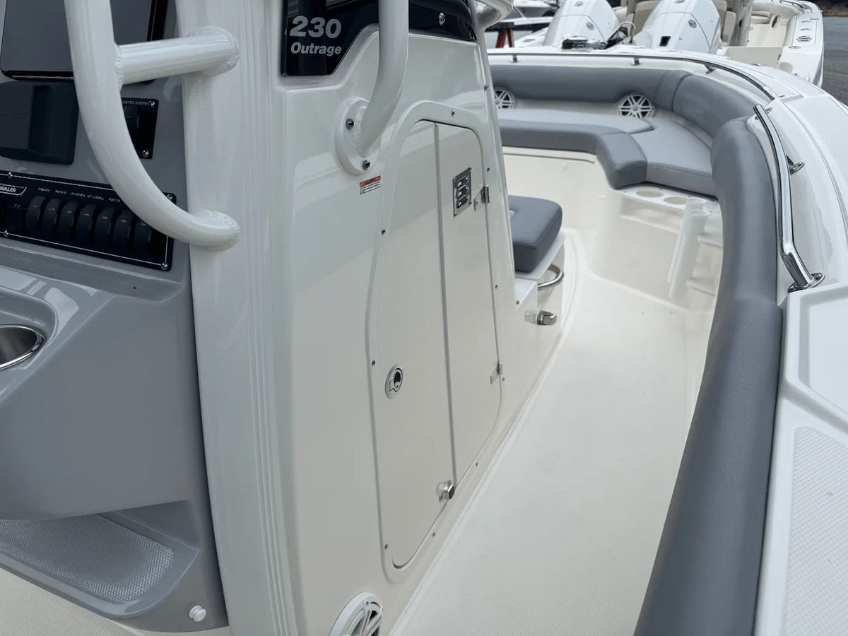 2026 Boston Whaler 230 Outrage 23.0 feet, Huntington, NY #33