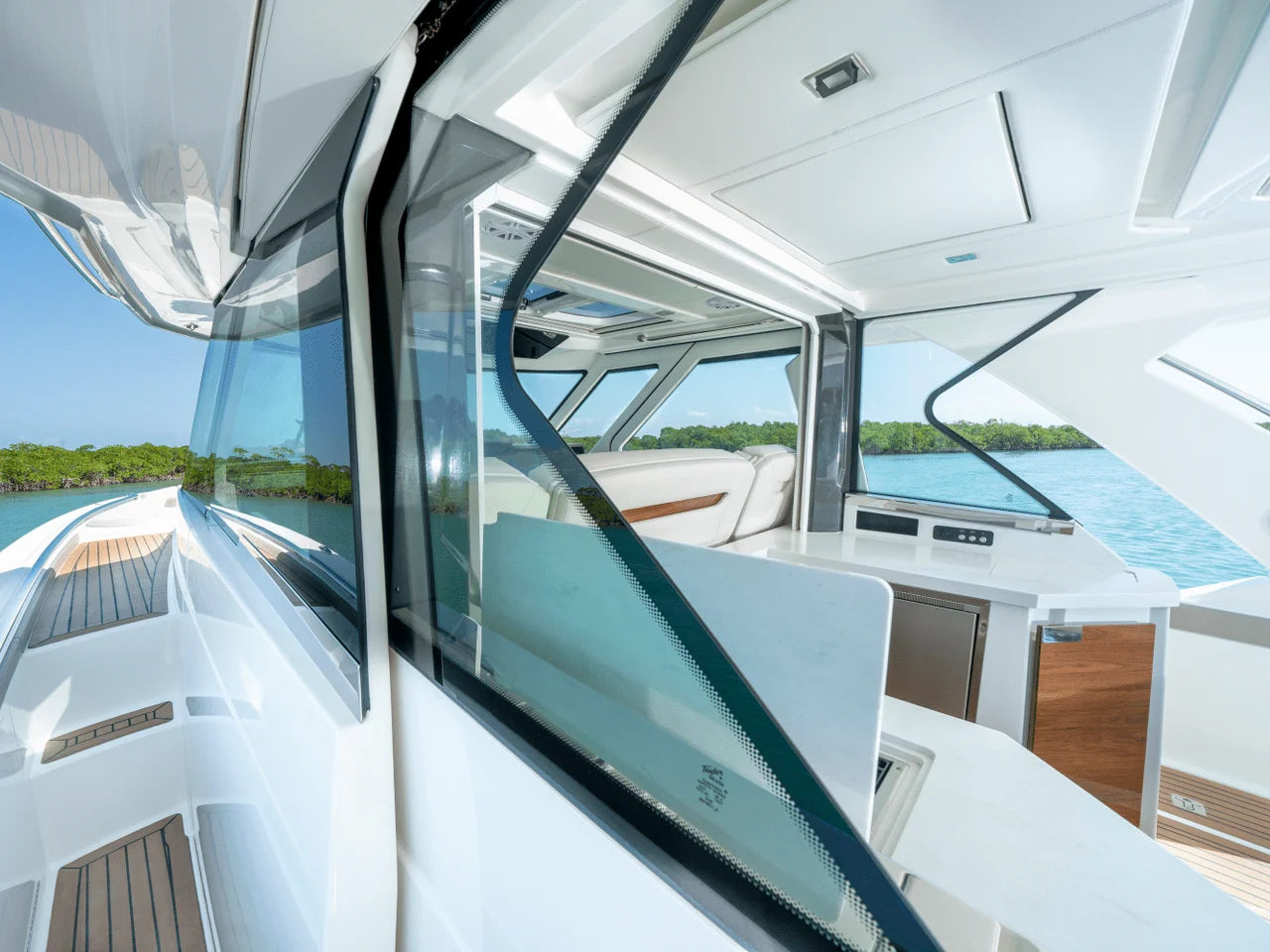 2025 Tiara Yachts LS 48 48.0 feet, Inuvik, Northwest Territories #23