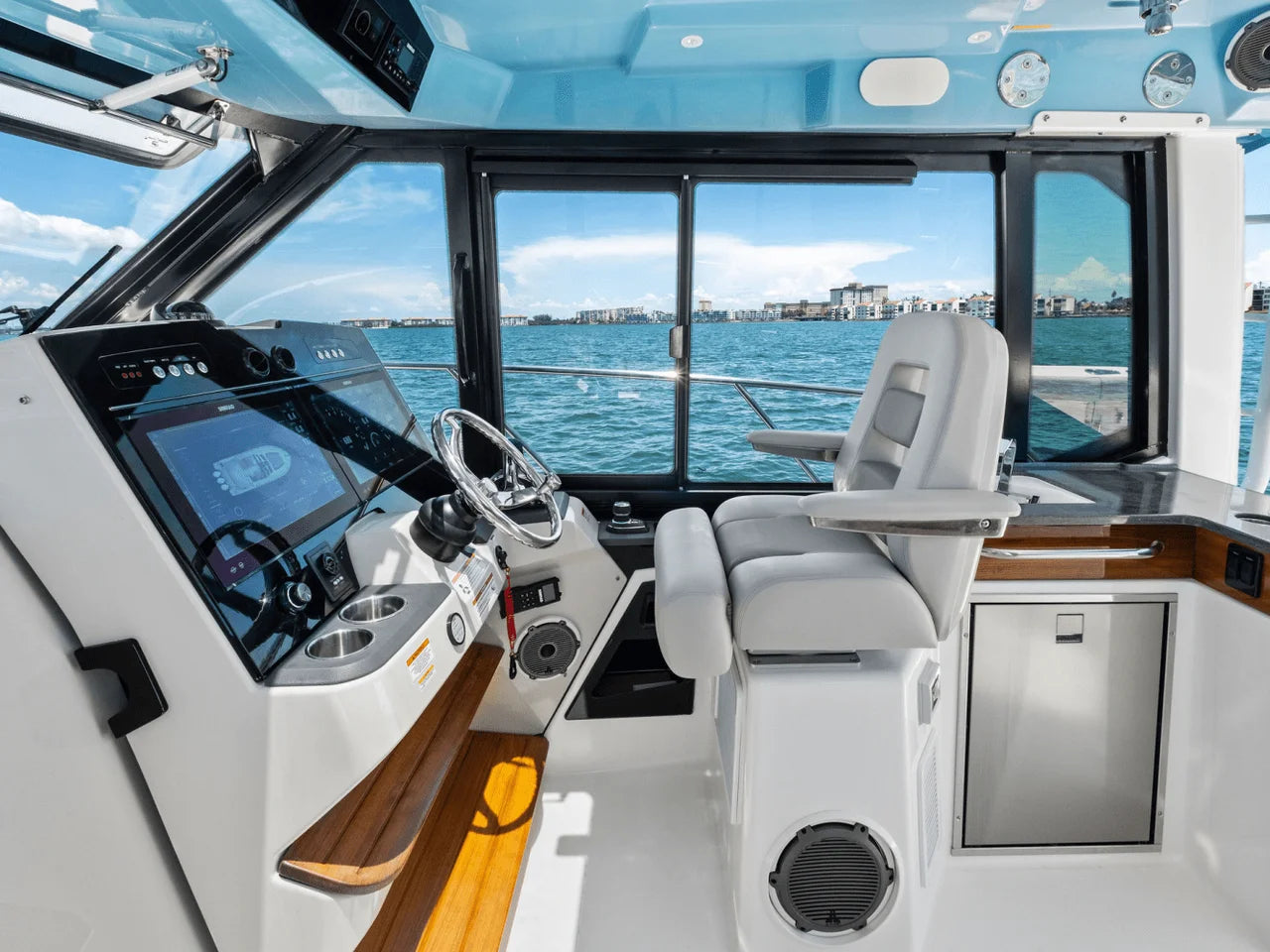 2025 Boston Whaler 365 Conquest 36.0 feet, St Petersburg, FL #73