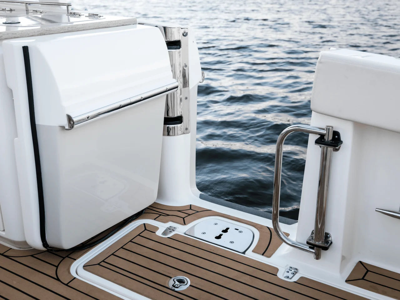 2024 Boston Whaler 320 Vantage 32.0 feet, St Petersburg, FL #57